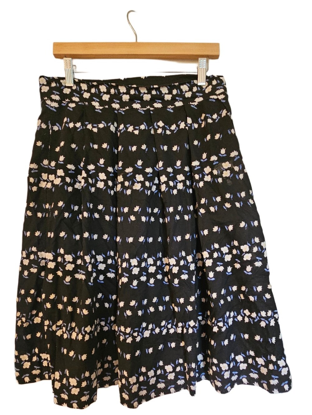 Ann Taylor Black Floral Tiered Midi Skirt with White and Blue Accents